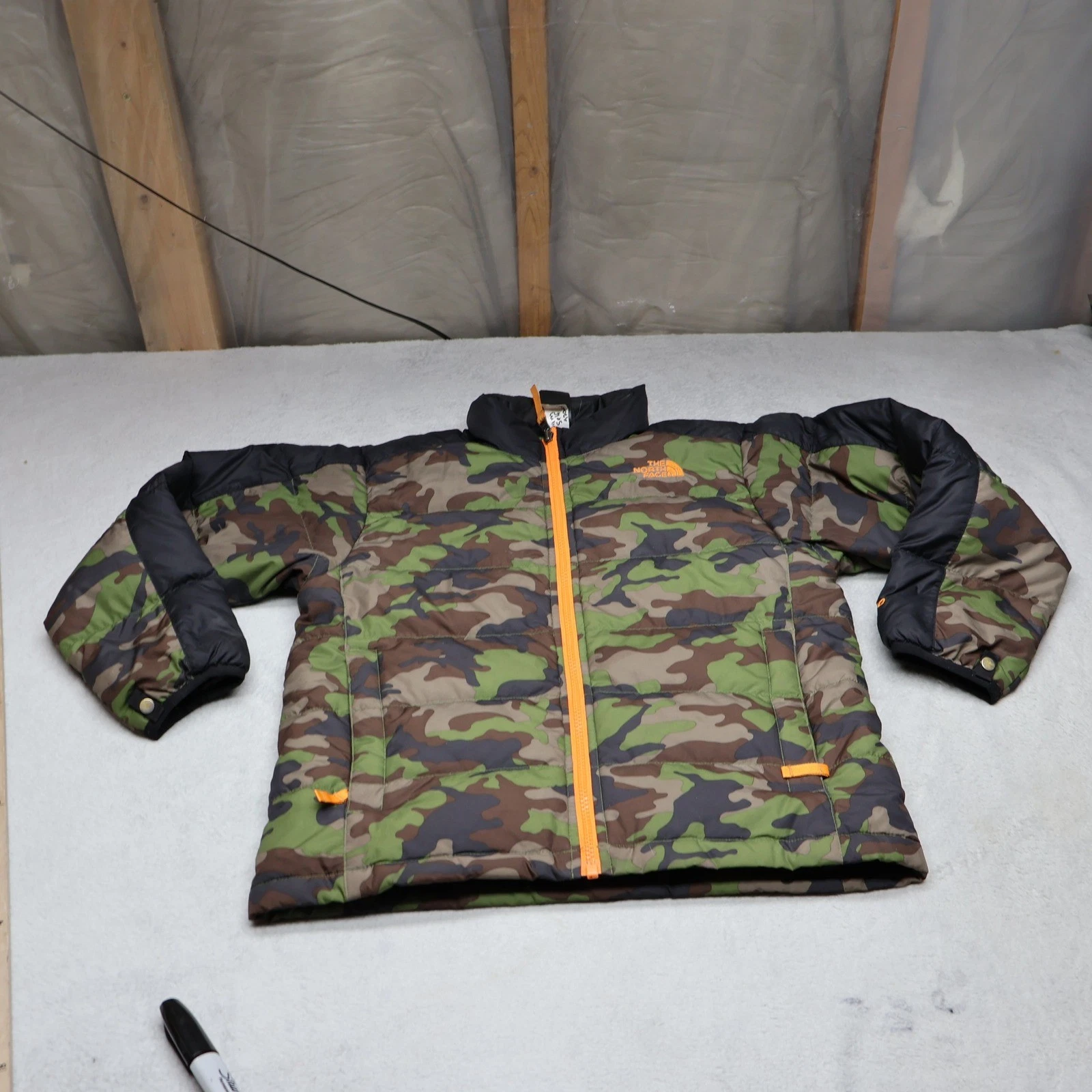 North Face Down Jacket Boys Medium 10-12 Camo Insulated Winter Quilted Puffer