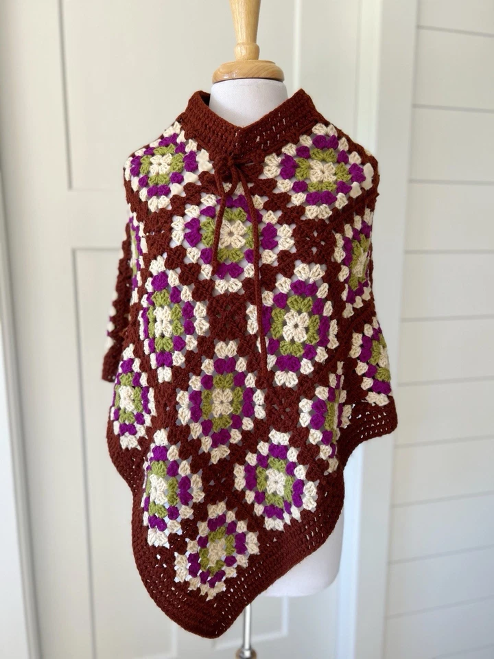 Poncho Vintage Crochet Cuadrado Abuela Años 70/80 Hecho a Mano Acrílico Tejido  Foto 3 de 4