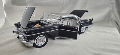 Rare Cadillac Eldorado 1957 Gray/Silver Brougham 1:18 Die Cast by