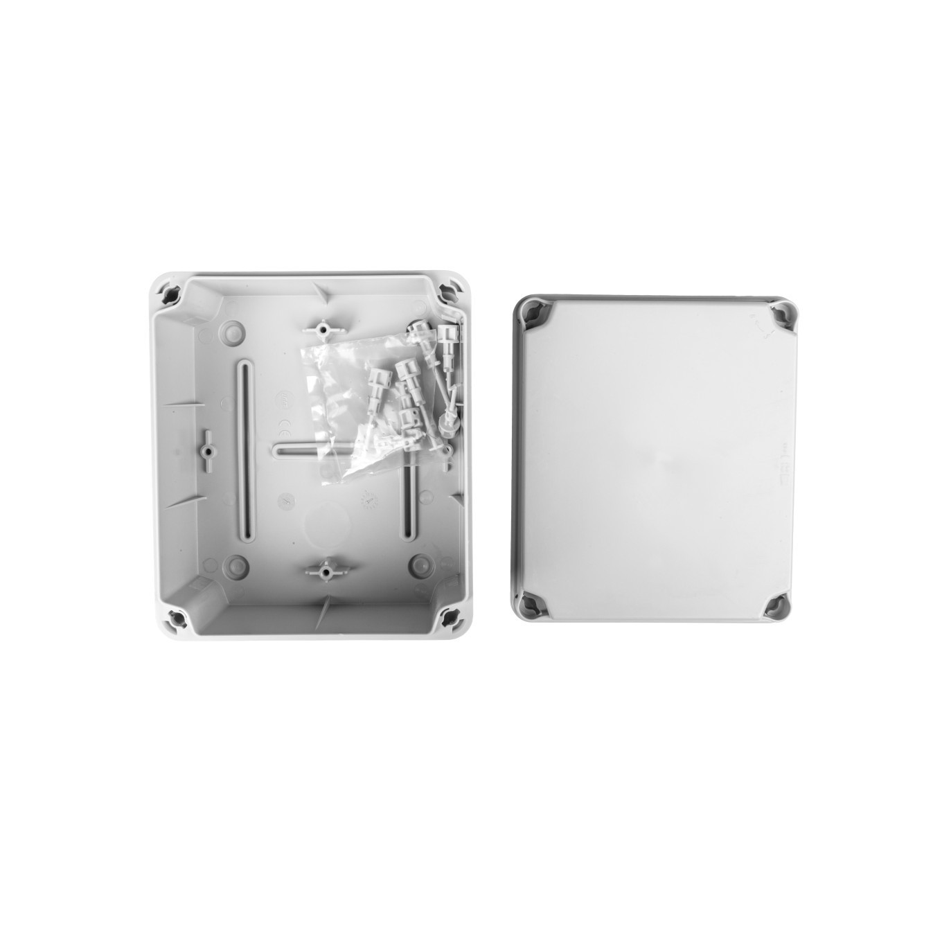 Light Series Box 151x175x95 IP66/67 Smooth EL-171 - Image 3