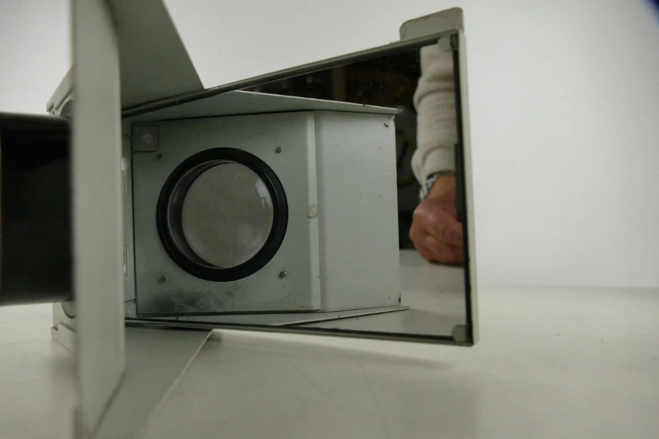 Linse und Umlenkspiegel von Overhead Projektor Optik Ersatzteil Bastler S-5639 - Bild 4 von 4