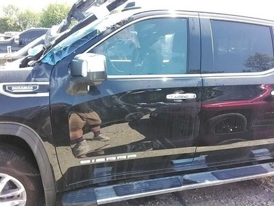 (LOCAL PICKUP ONLY) Driver Left Front Door Crew Cab Fits 19-25 SIERRA 1500 PICKU