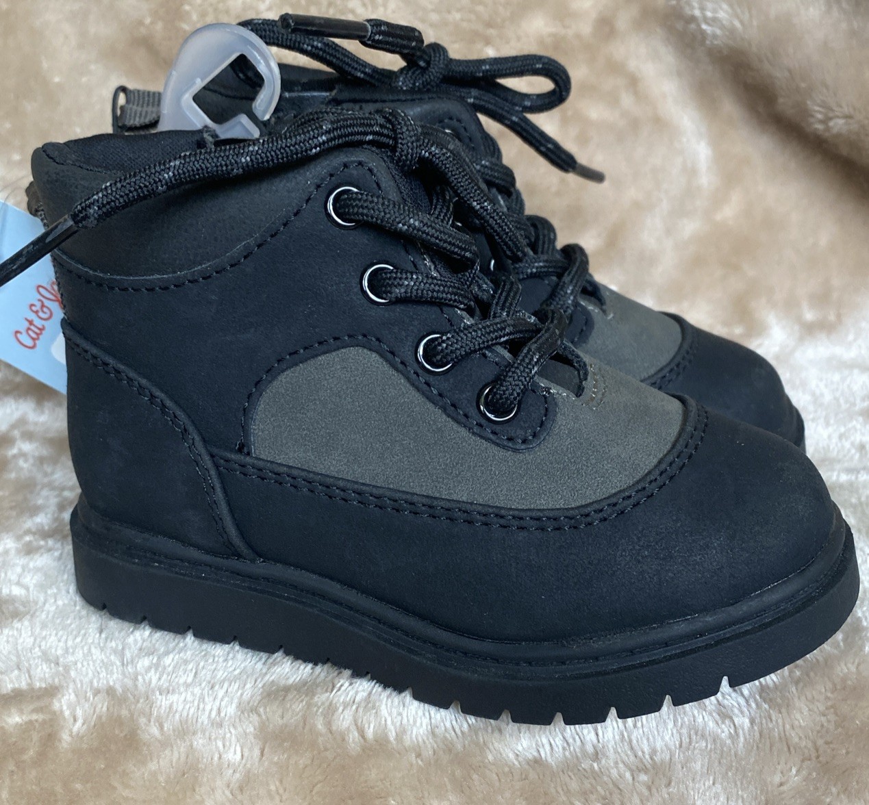 NWT Cat & Jack Boy’s Charcoal Gray and Black Lace Up/Zipper Han Boots Size 6