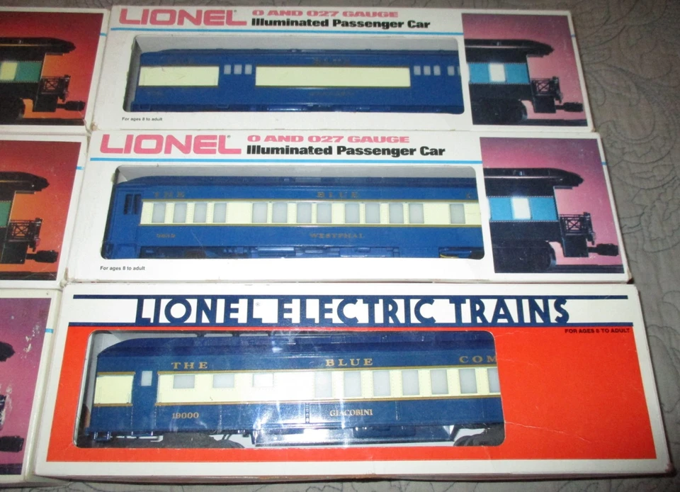Lionel Blue Comet 6 Passenger Car Lot - Passenger, Dining, Observstion, Etc .. - Image 3 of 4
