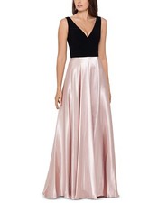 Betsy  Adam V-Neck Gown Black/Beige Size 8 239