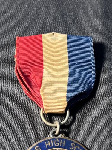 Vintage DALLAS HIGH SCHOOL 1970 Swimming Girls 11AAAA 300 Yds Award MEDAL - Picture 3 of 5