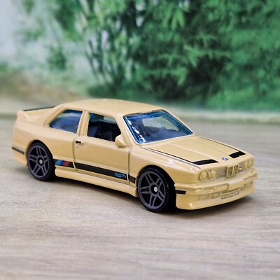 Hot Wheels '92 BMW M3 Diecast Modellauto 1/64 (58) Top Zustand 