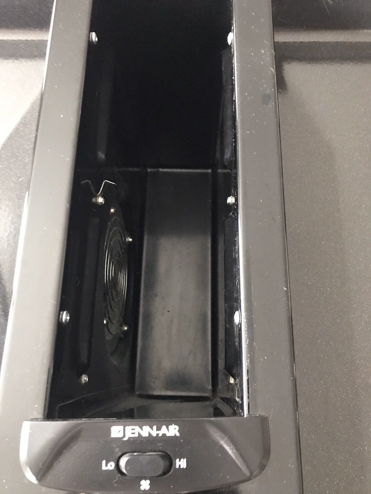 Jenn Air 45" Black PROPANE Gas Downdraft Cooktop w/Grill 3bay