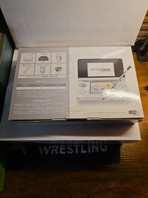 Nintendo 3DS Handheld System Japanese  Version Ice White CIB