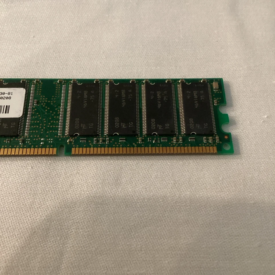 Micron Ram MT16VDDT3264AG-265B1 PC-2100U-25330-B1 256MB DDR 266MHz DIMM - Image 3 of 4