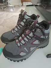 Ladies Merrell Goretex Hiking Boots size 5