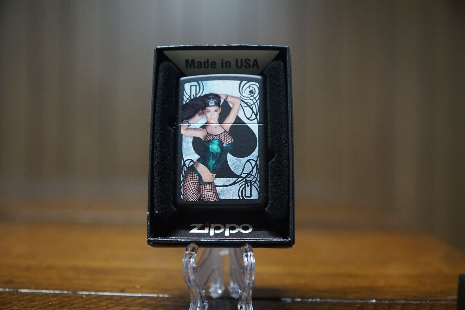 QUEEN OF SPADES PLAYING CARD SEXY PINUP BLACK MATTE ZIPPO LIGHTER MINT IN BOX. Available Now for 29.95