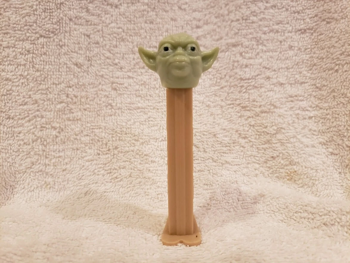 VINTAGE 1980 s Star Wars Yoda 4 Inch PEZ Candy Dispenser NMMT
