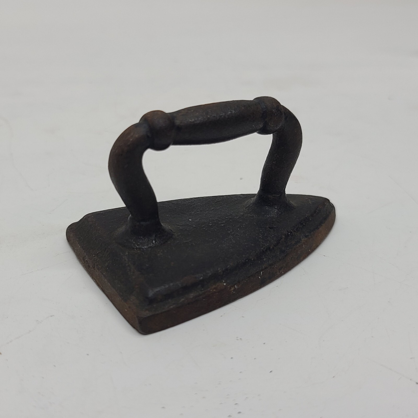 Vintage/Antique Cast Iron Miniature Sad Flat Iron Salesman Promotional Sample