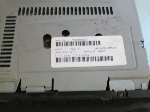 Chrysler Dodge Jeep P56038931AB OEM Cassette Radio WS - Picture 3 of 3