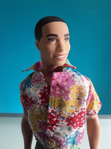 "MATTEL" Ken Fashionistas, 2013, altezza 30 cm. - Foto 4 di 20