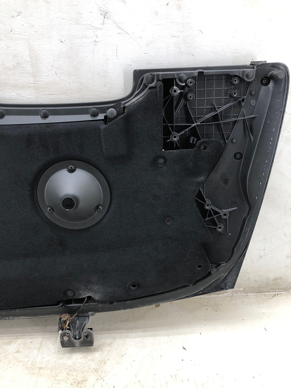 2009-2011 BENTLEY CONTINENTAL GTC SPEED REAR CONVERTIBLE LID COVER TRIM PANEL