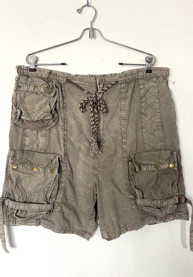 Free People Moon Bay Parachute Shorts Army Green, Size L/G - Image 3 of 4