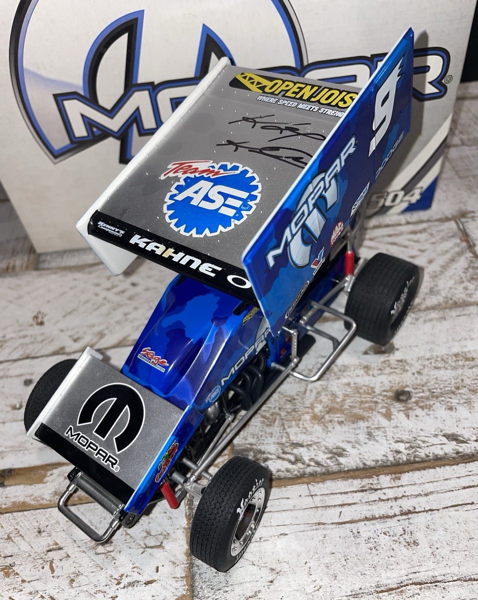 9 KASEY KAHNE 2007 AUTOGRAPHED 