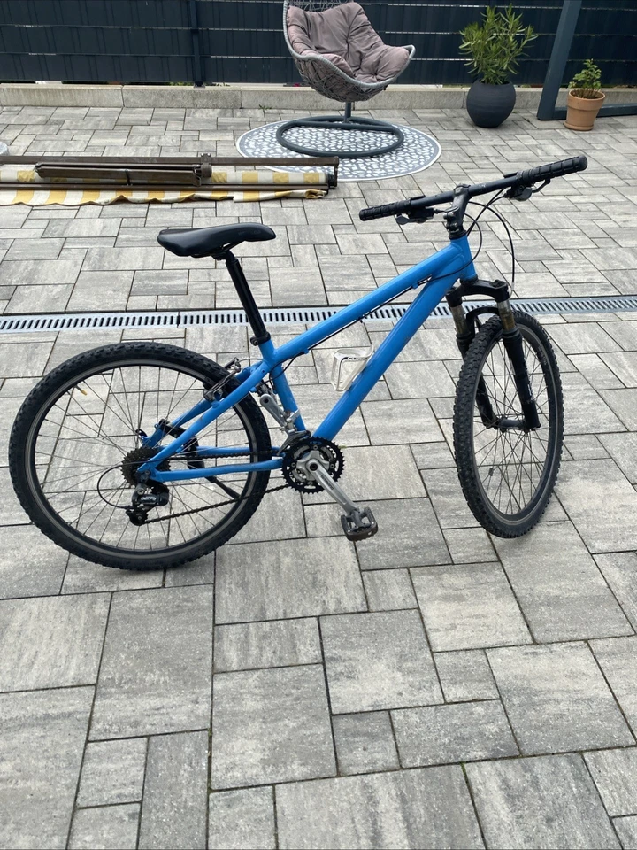 Fahrrad In Blau - Bild 2 von 4