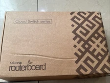 MikroTik CRS112-8G-4S-IN Cloud Router Switch 4x SFP 8x RJ45 Gigabit RouterOS NEU