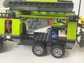 LEGO City Volcano Explorers LOT of 2 Sets Volcano Base 60124 & Helicopter 60123