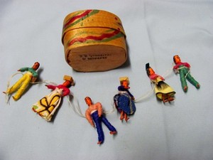 Vintage NEW Mini Set of 6 Guatemalan Folk Art Dolls & Container Box 1950s