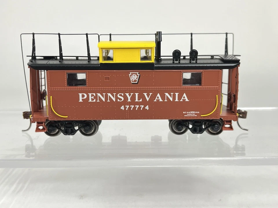 Bowser HO Pennsylvania PRR #477774 N5B Caboose Yellow Cupola W/Trainphone - Image 3 of 4