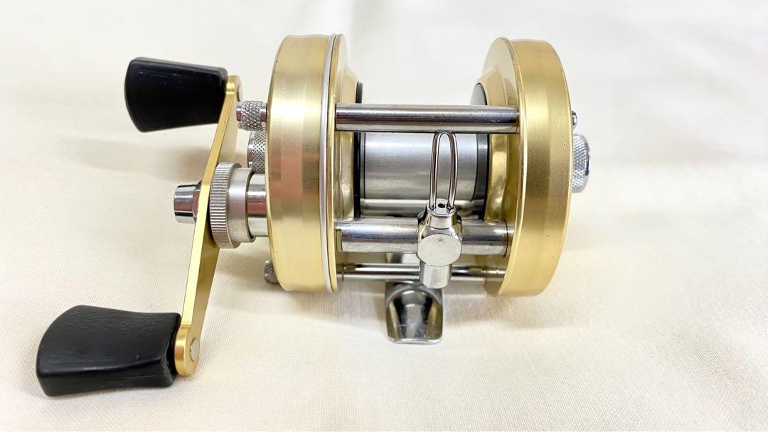 Abu Garcia Ambassadeur 5000D Baitcasting Reel Professionally