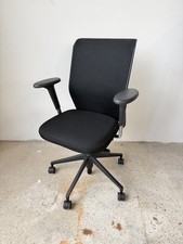 Sedia da ufficio girevole Vitra ID Mesh nera sedia girevole tessuto sedia da scrivania