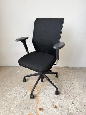 Vitra ID Mesh Bürostuhl Drehstuhl Schwarz Drehsessel Stoff Schreibtischstuhl