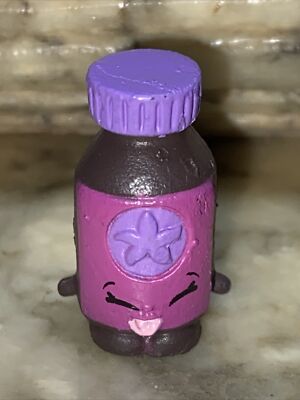 Shopkins Season 6 BAKERY Team VICKI VANILLA **RARE** 06-036