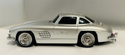 Classic Mercedes-Benz 300 Roadster Silver Bluetooth Portable