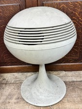 White 1970s Space Age 360 Degree Ball Speaker Summit Omnium/Hans G Hennel