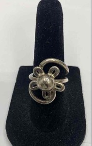 Sterling Silver Daisy Floral Ring 6.8g