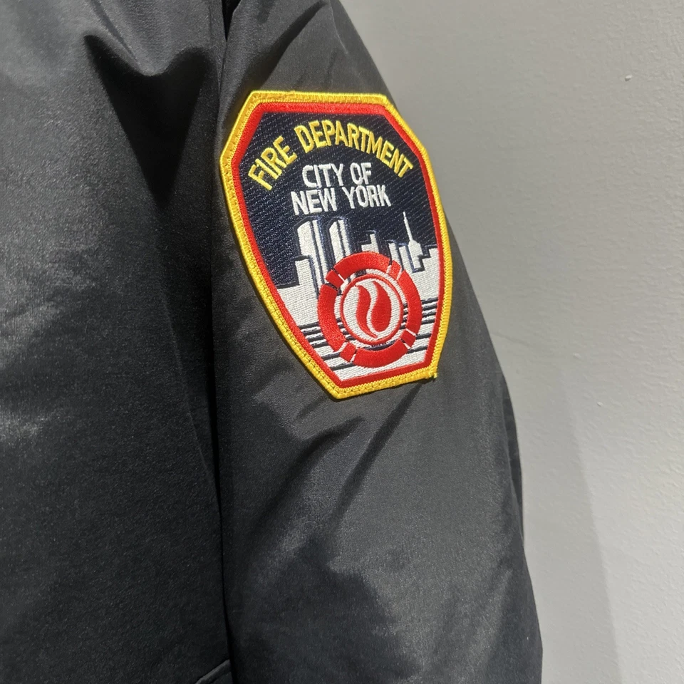 FDNY Ladder 8 Ghostbusters House Authentic 3XL TALL Blauer Duty Coat Tribeca NYC - Image 3 of 4