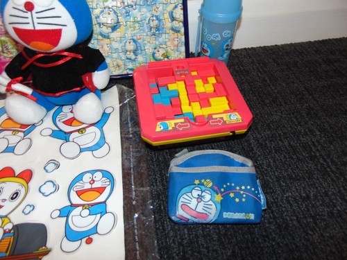 Large Doraemon Bundle, Plush Toys, Badges, Towels, Figures, Purses, Fan + More - Picture 21 of 24