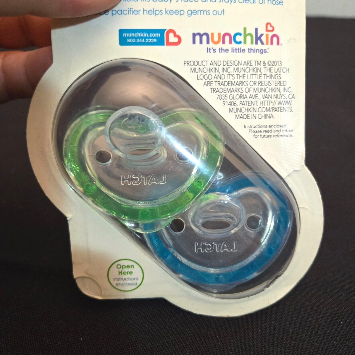 Munchkin Latch Lightweight Pacifiers 2-Pack