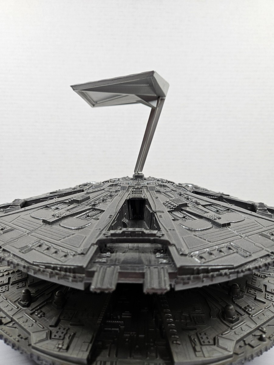 MONOGRAM 1978 MODEL KIT BATTLESTAR GALACTICA CYLON BASE STAR