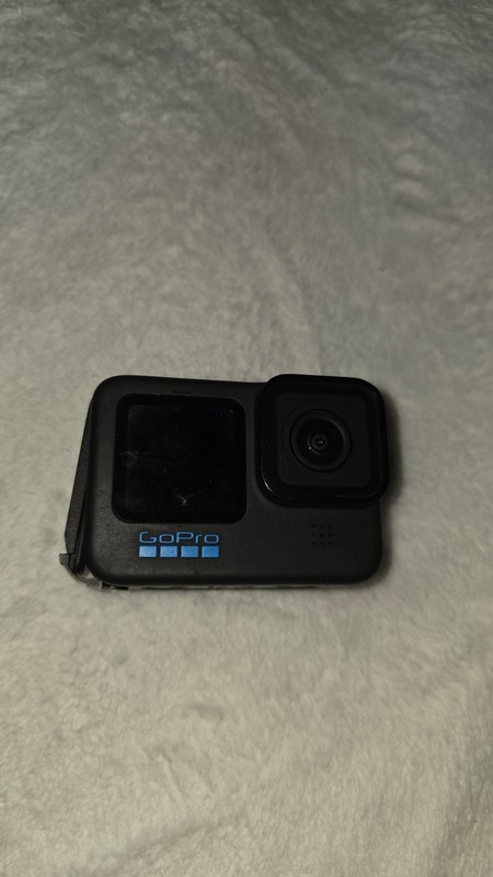 GoPro HERO11 Black 5K Video 23MP Action Camera - Won’t turn on, for parts only