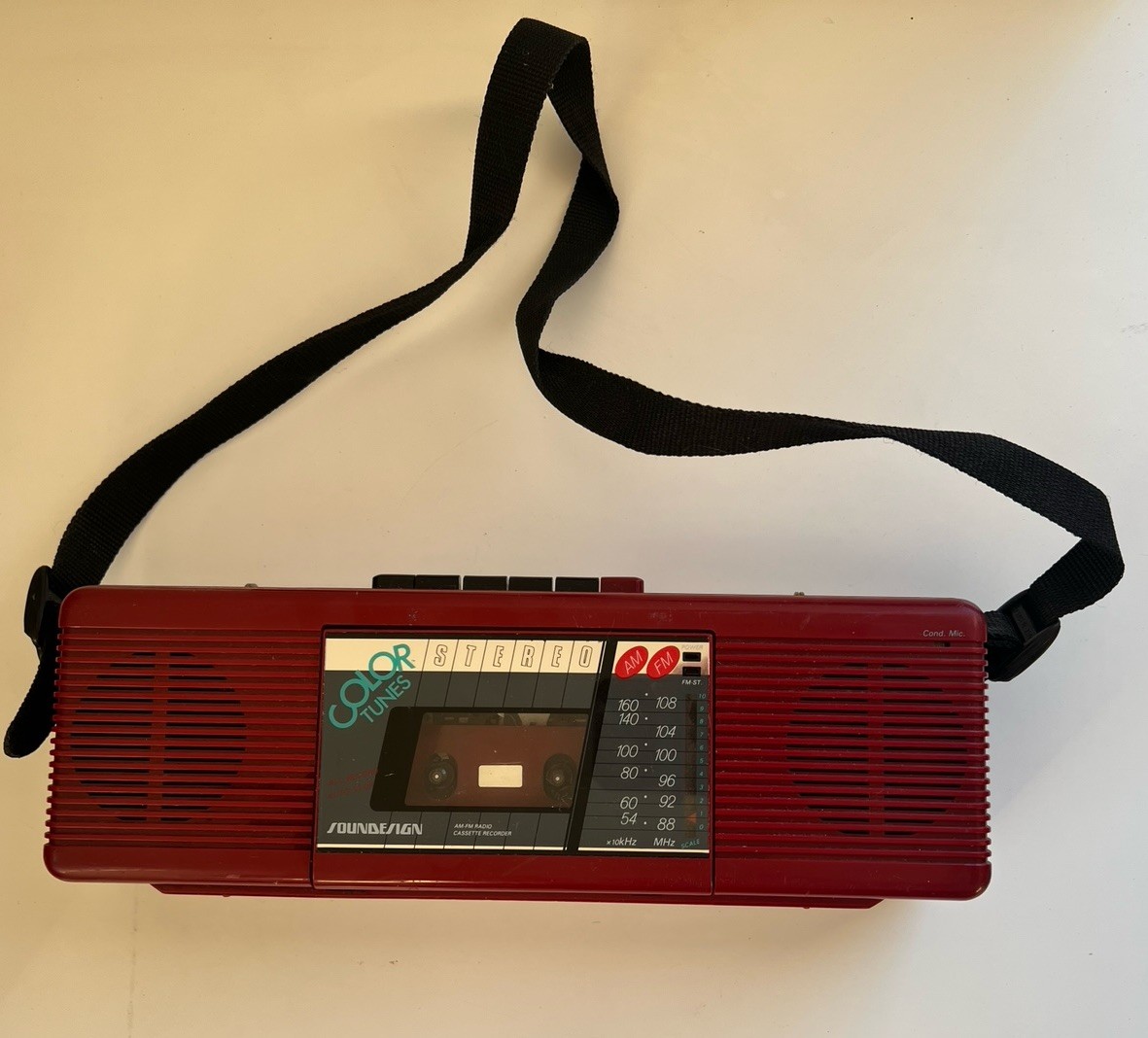 Soundesign Color Tunes Radio Cassette Model Red AMFM Vintage rare
