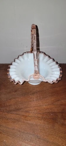 Fenton Basket With White Rose Crest