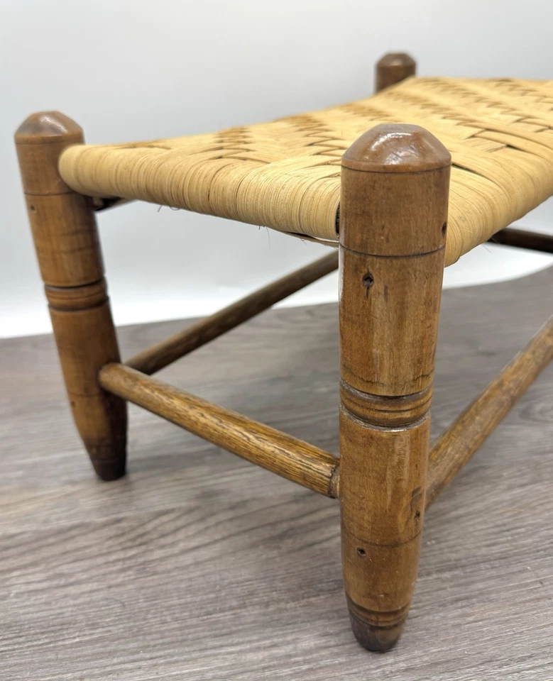 Vtg 16 x 9.5" Handmade Woven Rattan Wicker Wood Crafts Quaker Style Footstool - Image 4 of 4