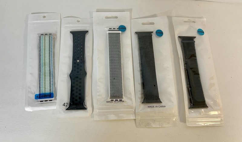 Lot of 5 iphone Watch Bands 40/42mm New 