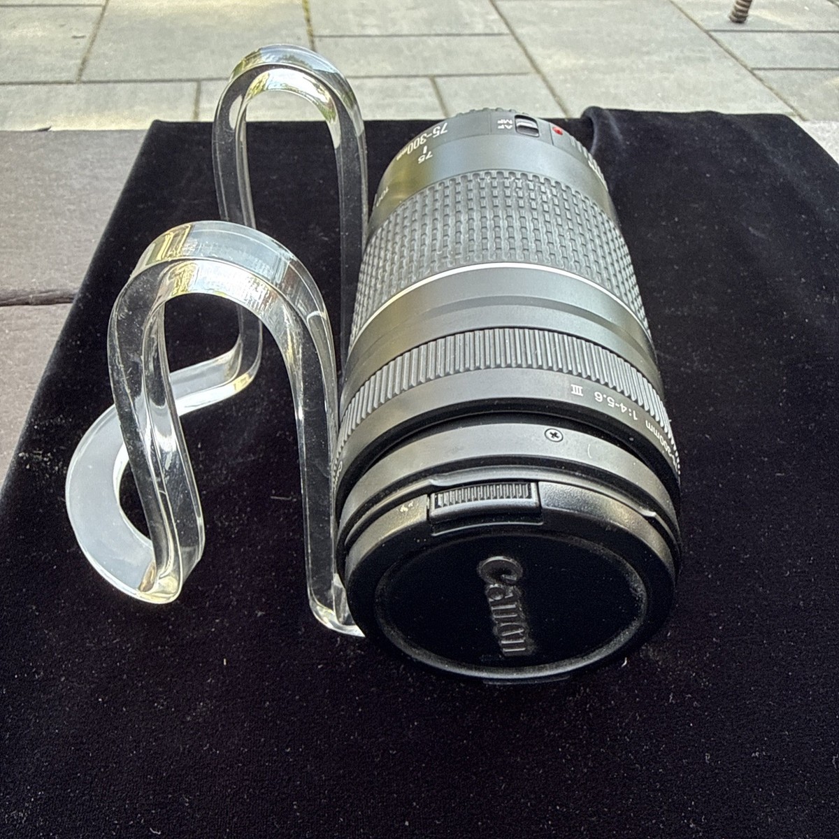 Canon EF 70-300mm f/4-5.6 IS II USM Telephoto Zoom Lens - Black