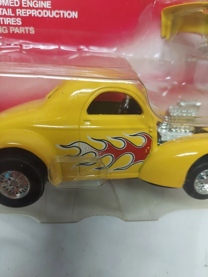 Majorette '41 Willys Coupe No. 2602 1/32-scale ***new in box - Image 3 of 4