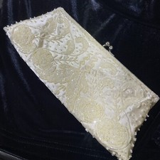 Cache Evening Purse Beaded Small Clutch Ivory Iridescent Holiday Optional Chain