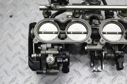 2009 YAMAHA FZ1 THROTTLE BODY AIR CONTROL ASSEMBLY FUEL INJECTORS - Picture 2 of 13