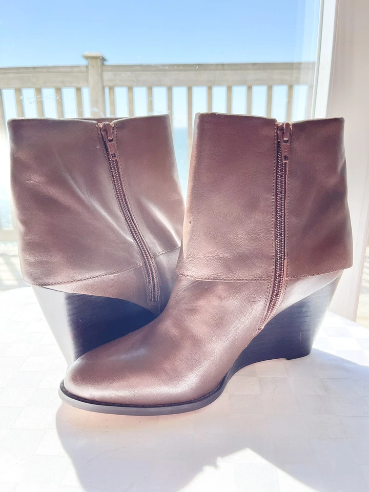 Botas de tornozelo Corso Como Scarsdale couro marrom anabela zíper duplo tamanho 8M NOVAS! - Imagem 4 de 4