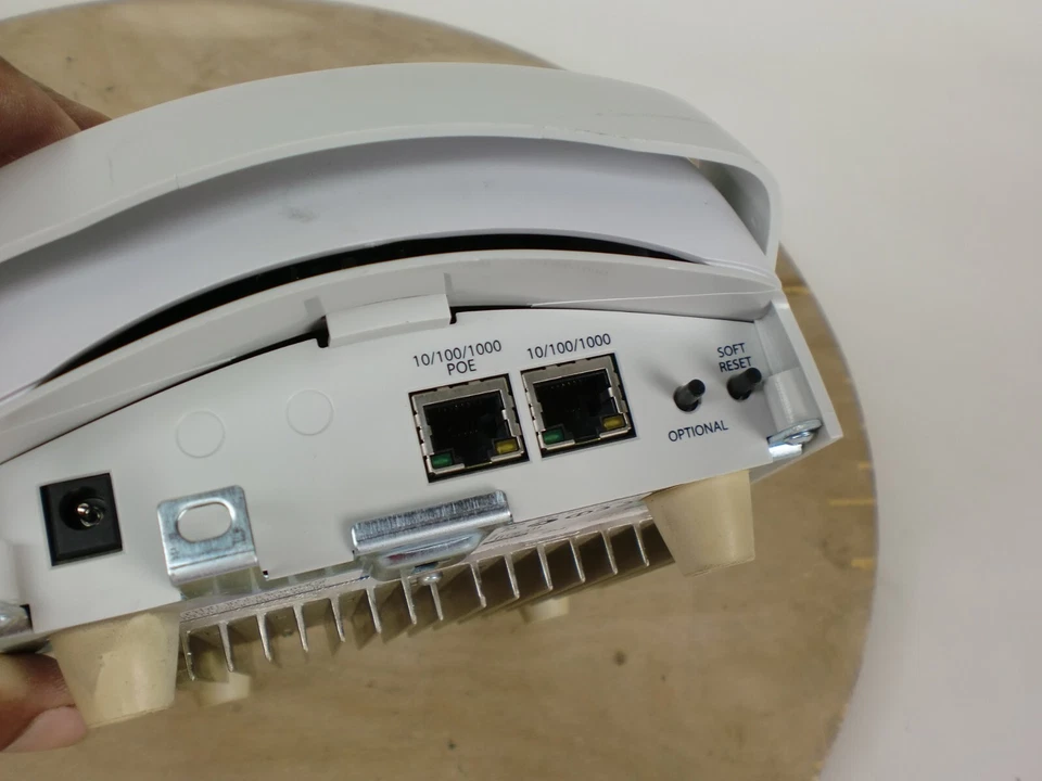 Ruckus ZoneFlex 7962 Dual Band Access Point 300Mbps - Image 2 of 4